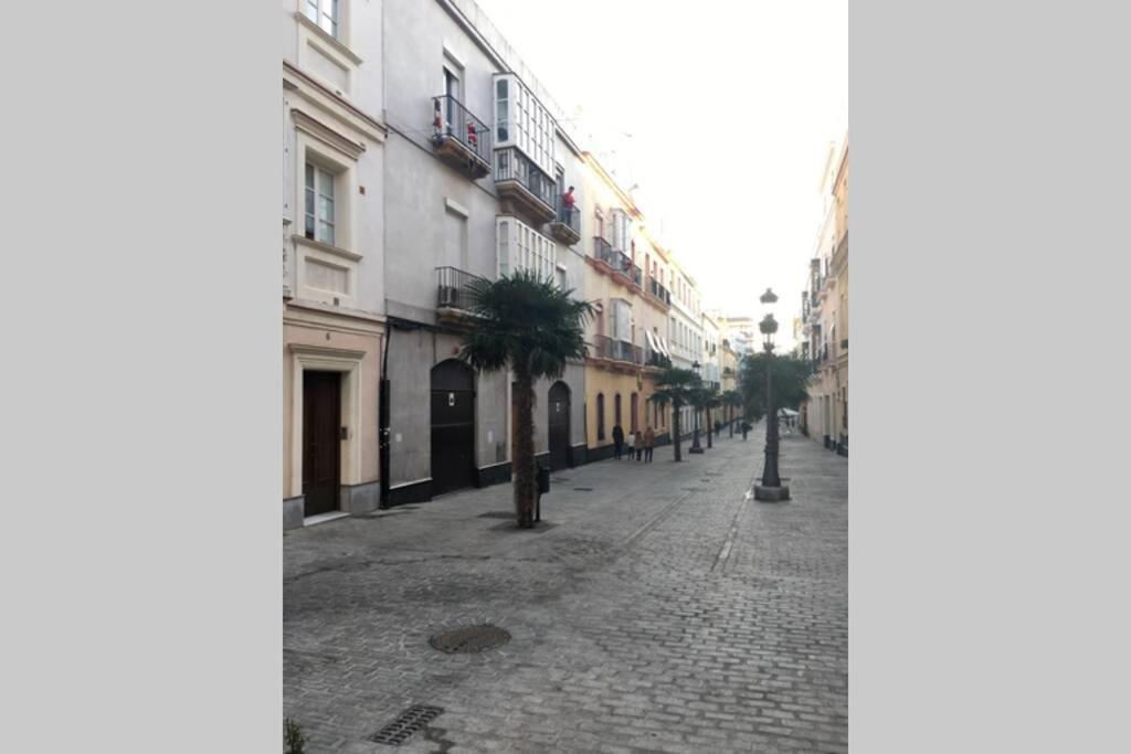 Apartamento Plaza Viuda Cadix Extérieur photo